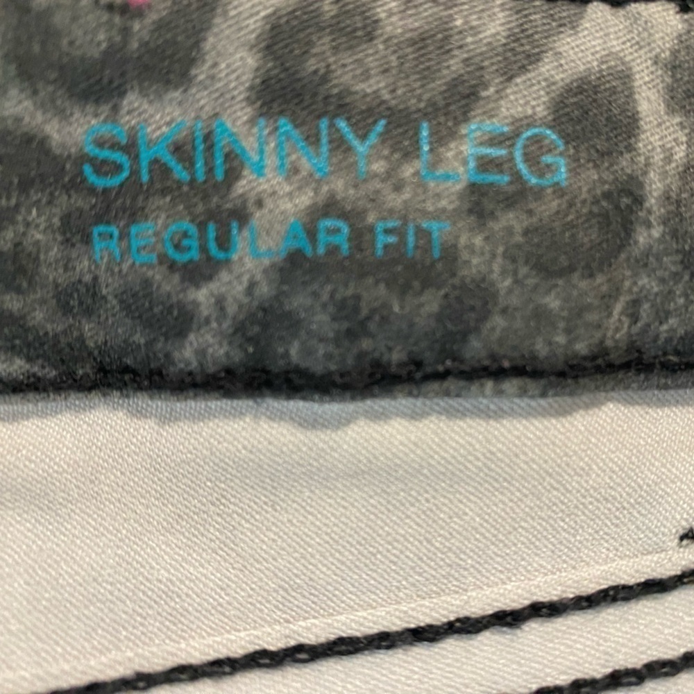 INC stretch animal print denim pants-2p - Picture 2 of 7